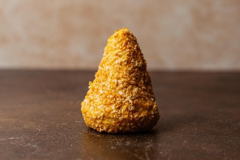 Coxinha Fit de Frango Recheada com Queijo